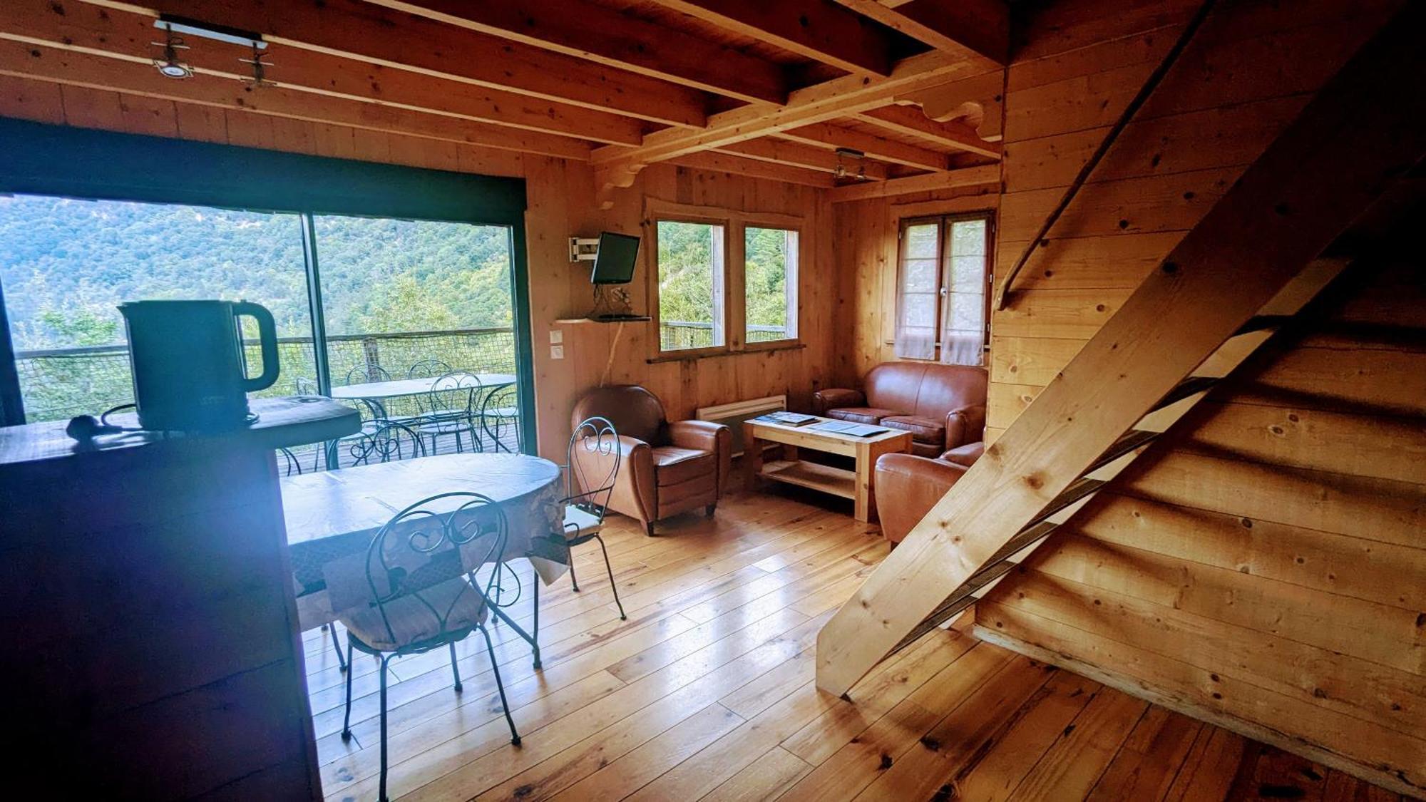 Cabanes Et Lodges Du Belvedere Serrieres-sur-Ain Exterior foto